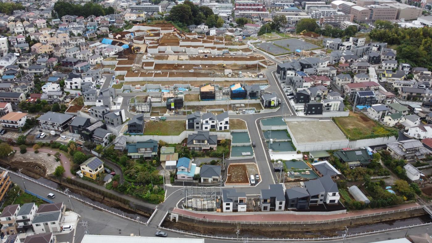 2工区　H街区擁壁築造工／4号線道路下水工事／2号線道路　L型側溝工