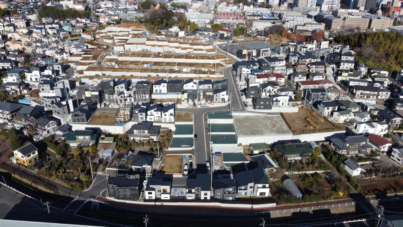 H街区　擁壁築造中